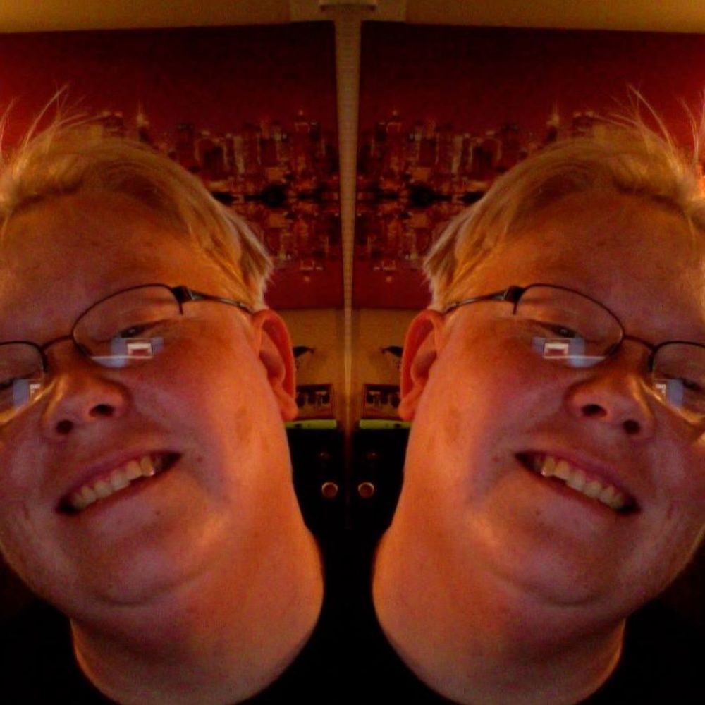 Meet your Posher, Elizabeth